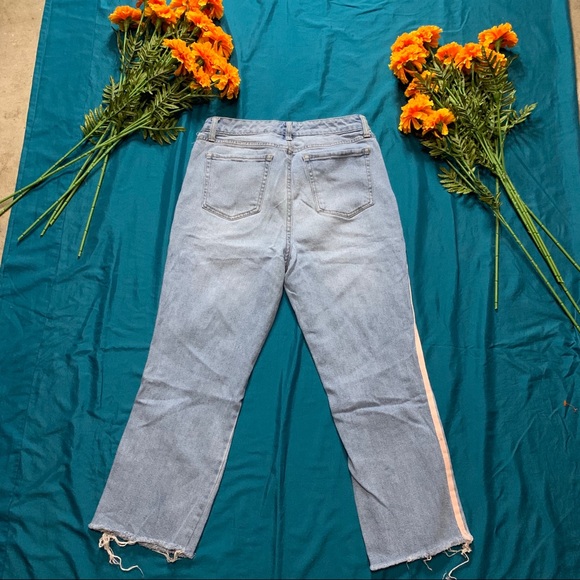 Jeans - Picture 2 of 3